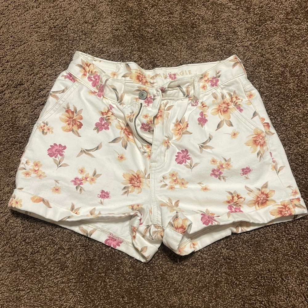 American Eagle Size 2 High Waisted Jean short